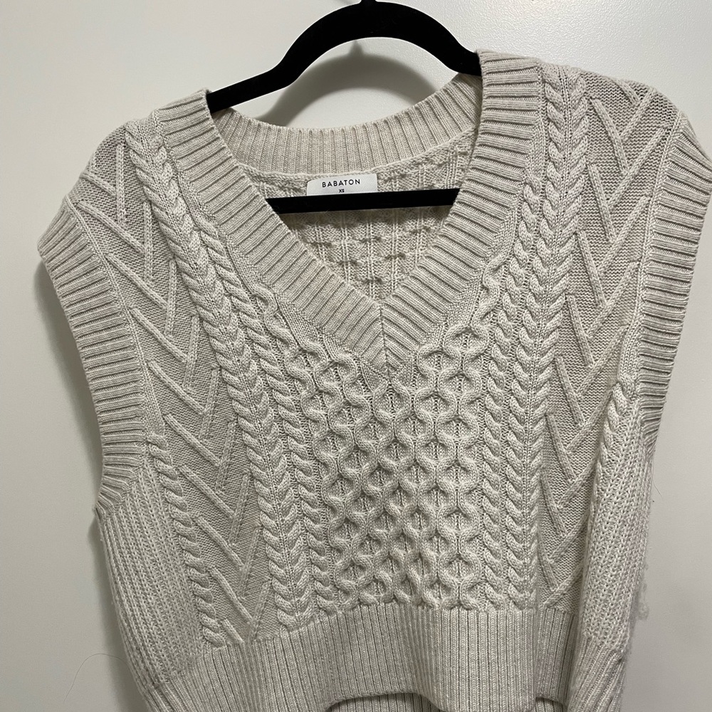 Babaton Emporia Vest in Heather Birch